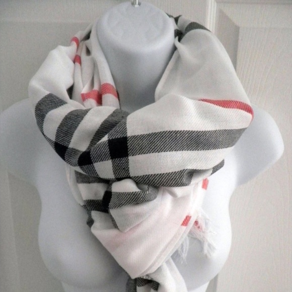 Trendy Scarf - Picture 1 of 4